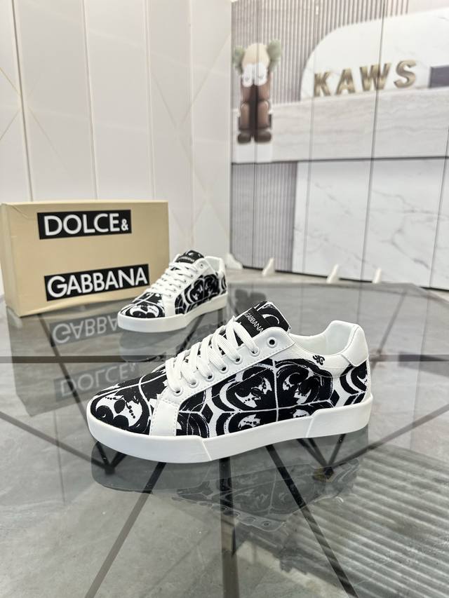 Factory Price Men's Sports Shoes Original Product Brand: Dg* Dolce & Gabbana* L