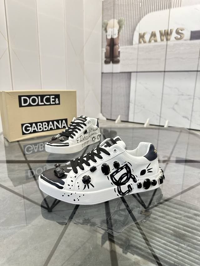 Factory Price Men's Sports Shoes Original Product Brand: Dg* Dolce & Gabbana* L