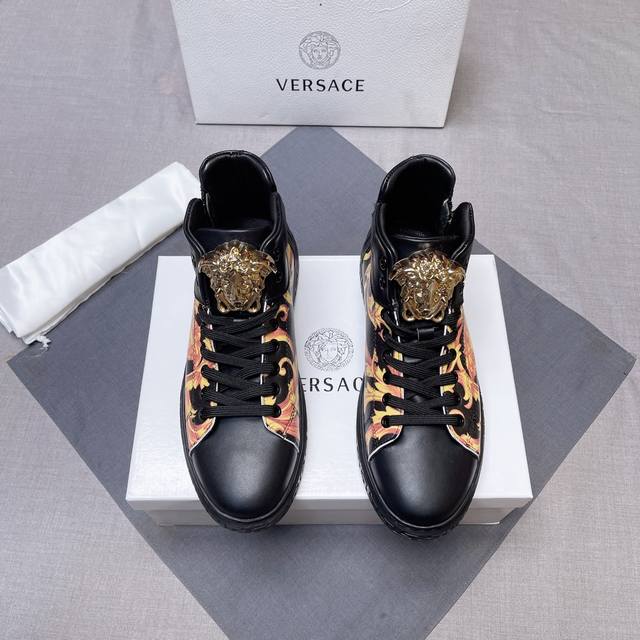 Factory Price Men's Sports Shoes, Original Versace High Tops, Available Simulta