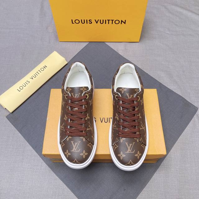 Factory Price Men's Original *Ouis *Uitto* Low-Top Sneakers. Crafted from impor