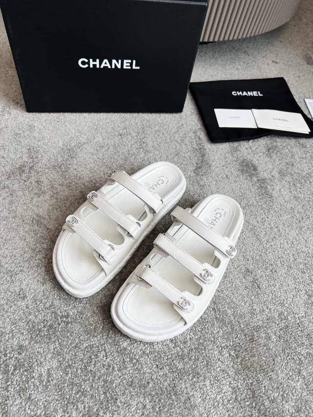 Factory Price Women's Shoes, Original Chanel Velcro Beach Slippers 25Ss Spring/