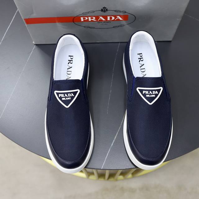 Brand: Prada Standard size: Men's size 38 44 45 can be customized Grade: Same as