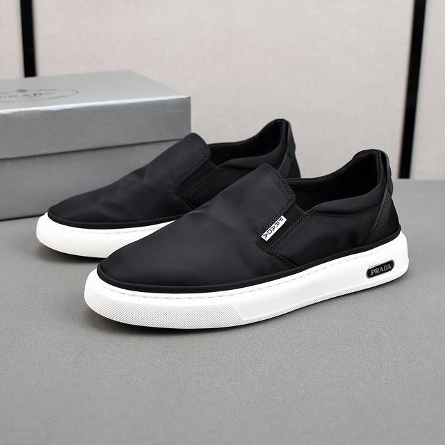 Prada breathable canvas shoes, with a comfortable, breathable fabric upper and a