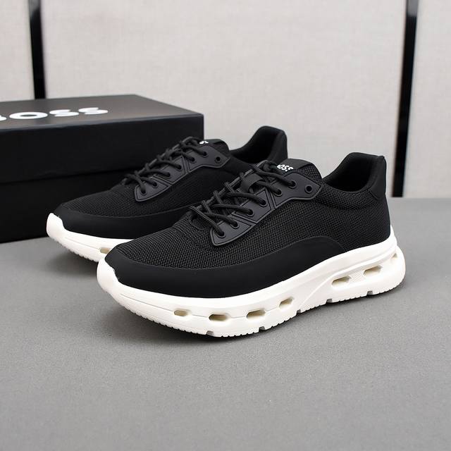 Boss breathable sports shoes, with a comfortable and breathable upper and an ult