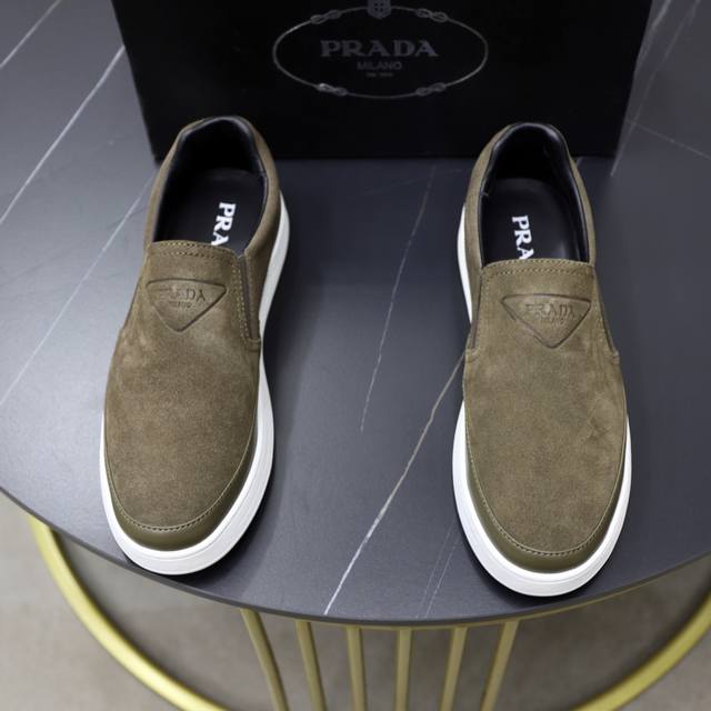 Factory price Pp: Brand: Prada Standard size: 38-44 45 Customized Grade: Same a