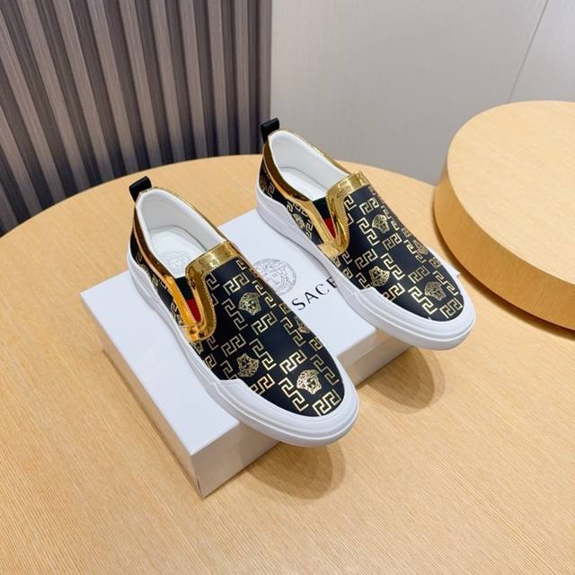 Factory P Versace men's new slip-on shoes are now available. Original quality,