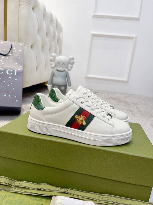 Real-price casual shoes for summer and fall, featuring a one-to-one replica of t