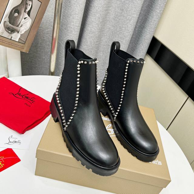Factory-priced women's sports shoes, original Christian Louboutin classics, tim