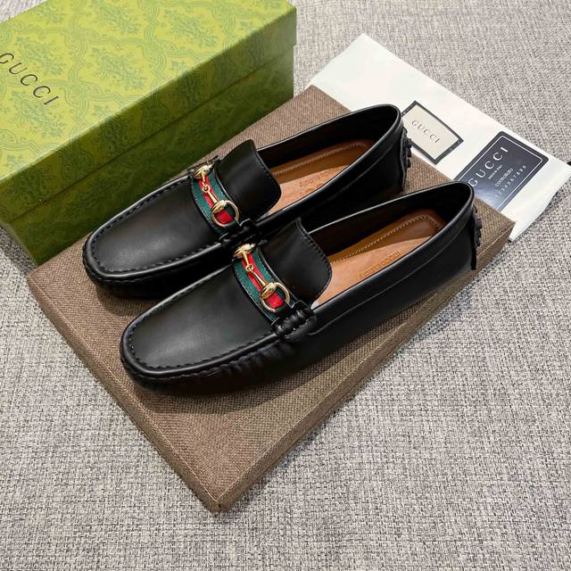 Factory Price Men's Sports Shoes, Original Single, Gucci. Founded in Florence i