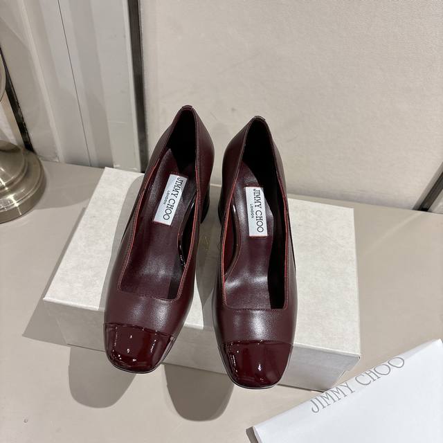 Factory Price: Women's Sports Shoes, Original Jimmy Choo Mary Jane Shoes (DDD).