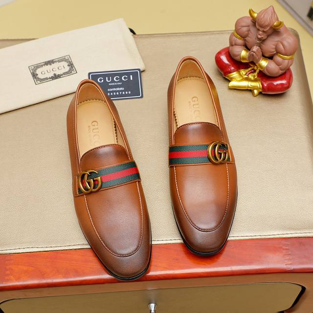 Factory Price Men's Sports Shoes Original Gucci Loafers. Top-tier luxury brand,
