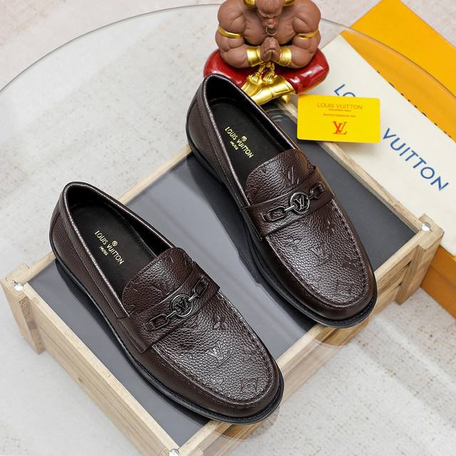 Factory Price Men's Sports Shoes Original Louis Vuitton lining. New Louis Vuitt