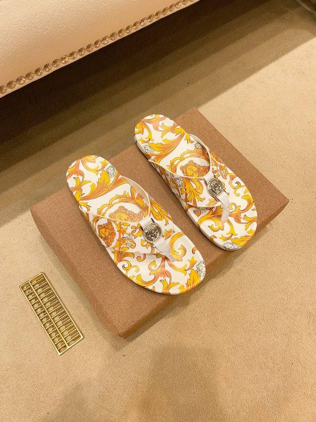 Factory-priced men's sports shoes. Versace 3D-printed luxury men's slippers, hi