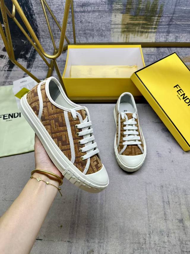 Factory Price Women's Shoes, Original Single-Original, Latest Hottest Fendi Dom