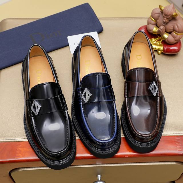 Factory Price Dior Hong Kong Counter New Leather Shoes Available on the Officia