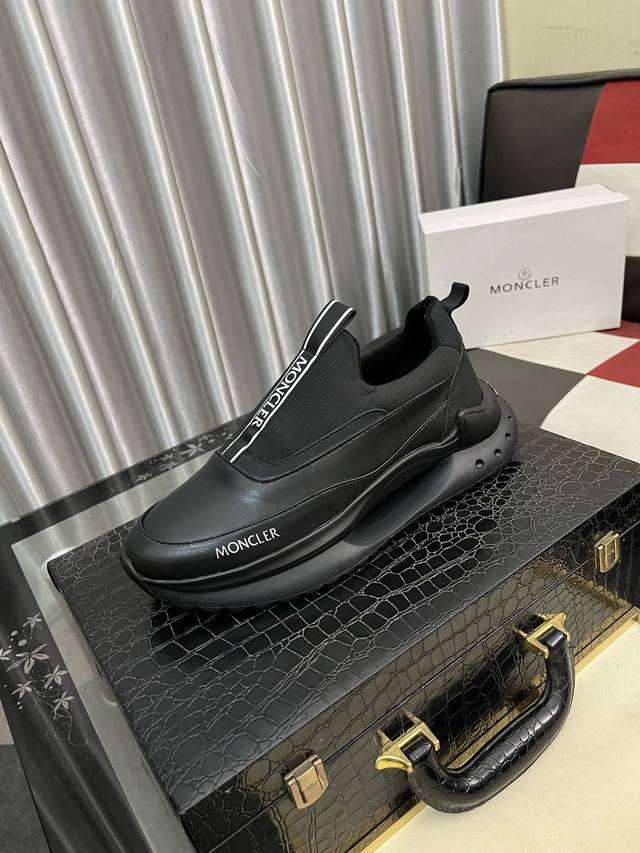 Factory Price Pp: Moncler, the same high-quality men's shoes as the official we