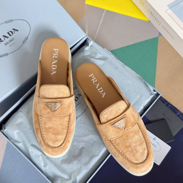 Premium Version: Semi-slip Prada's latest couple's triangle-shaped loafer casual