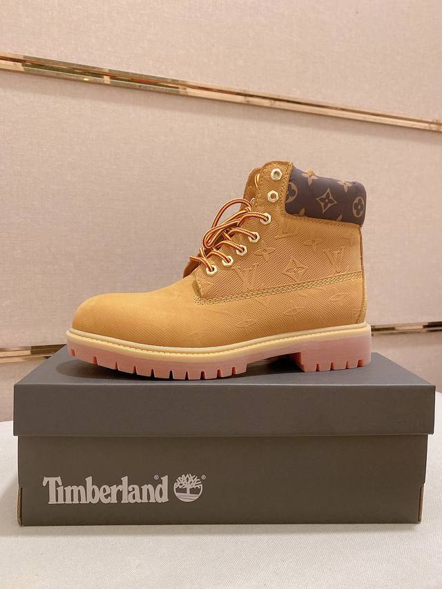 Factory Price Couple's Style Timberland Winter New Style in Sizes 35-44, featur