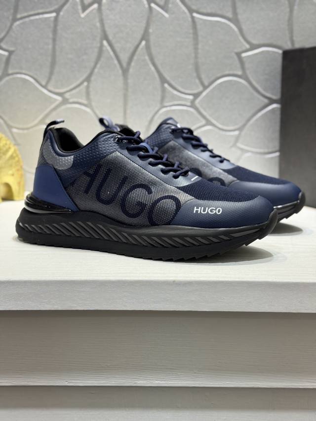 Boss men's sports shoes, with their classic design, are a timeless fashion favor