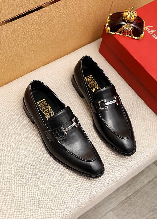 Product trademark: Ferragamo Salvatore Ferragamo casual leather shoes Regular s