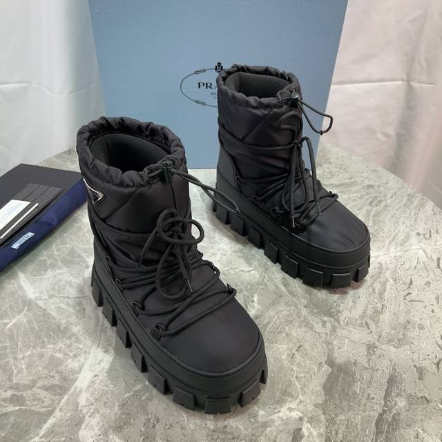 P's Fat Dundun Snow Boots Outer: Imported nylon cloth with embroidery Lining: Wo