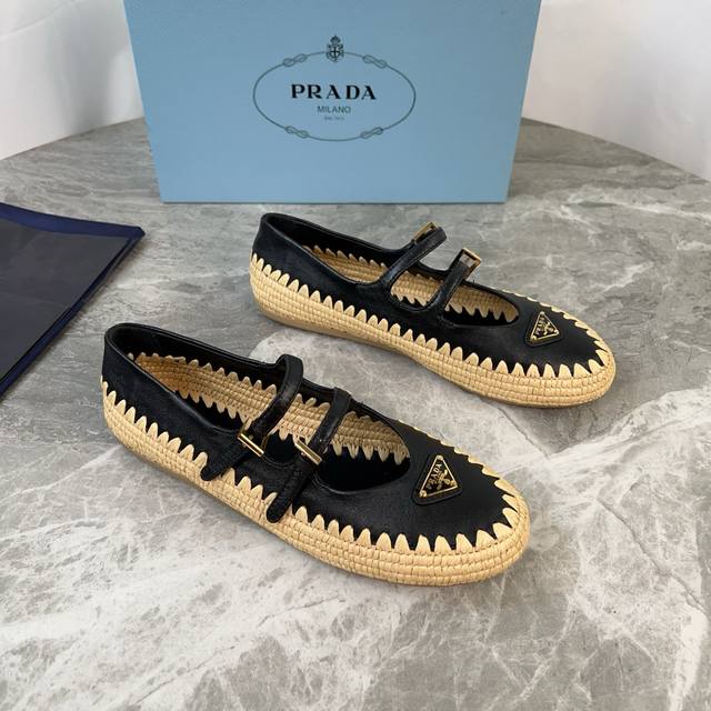 P's latest hand-woven style Surface: imported raffia + sheepskin, sheepskin Lini