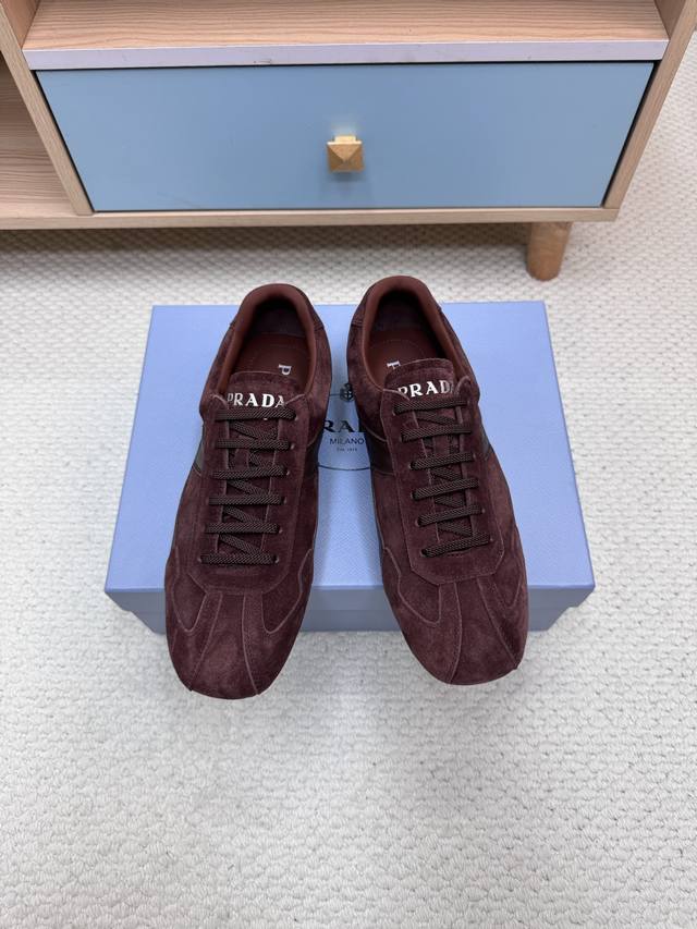Prada's new Spring/Summer 25 casual sneakers! The latest runway style, a classic