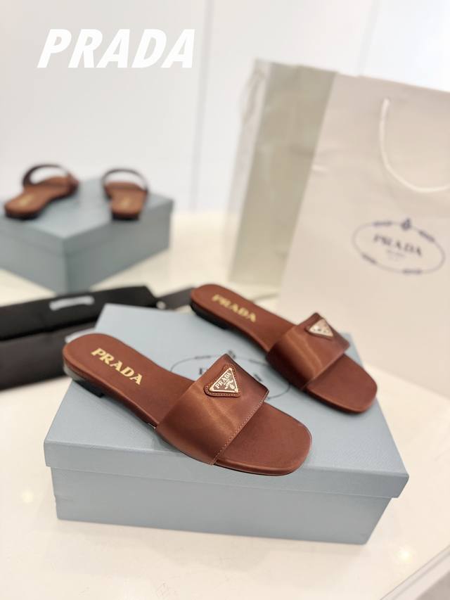 Factory Price: Prada's latest hit triangle slippers DDD. The cost-effective ver