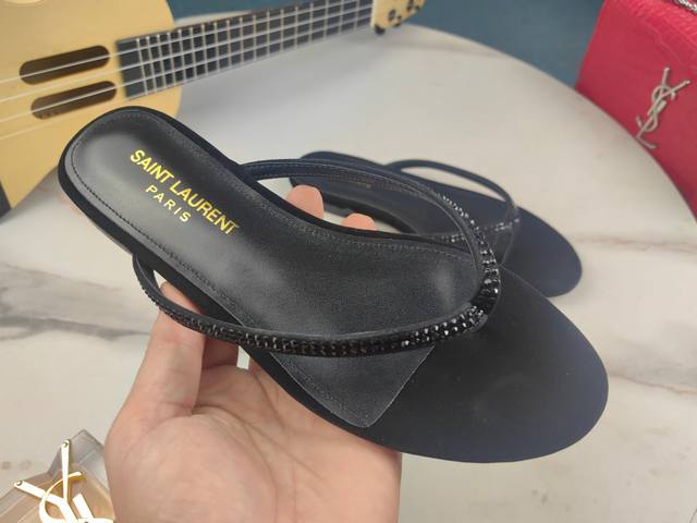 Genuine leather sole, DDD. Saint Laurent, flat-heeled rhinestone herringbone sa