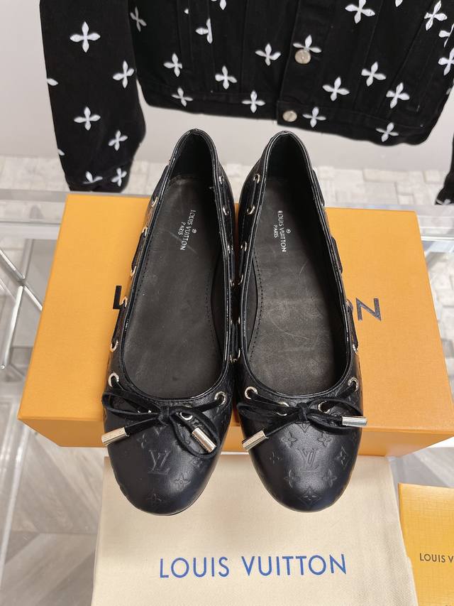 A brand new series of loafers from Donkey Brand, a classic, casual and versatile