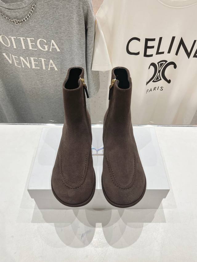 High version factory The Row Ss autumn and winter hit flat simple short boots a