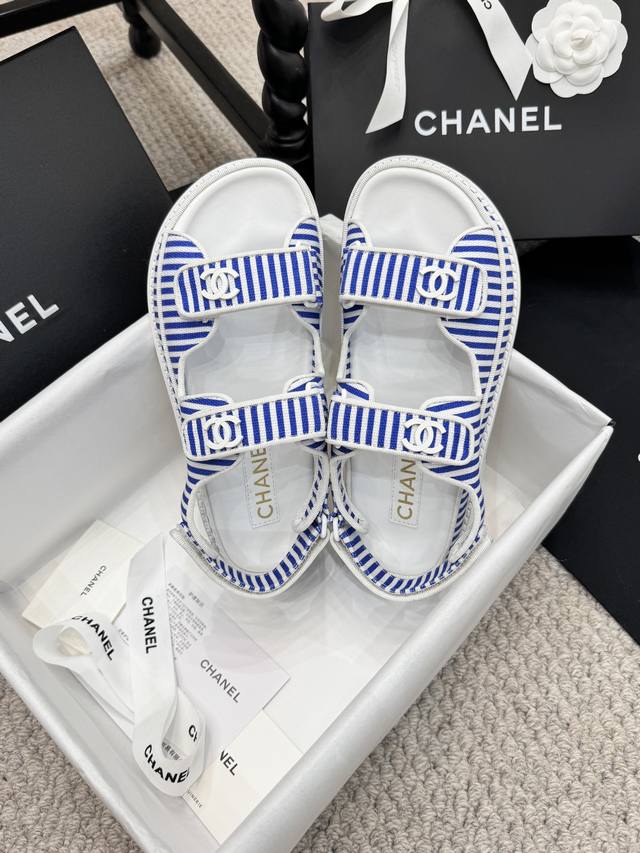 25P A spring/summer classic! These beach shoes are a total internet sensation! T