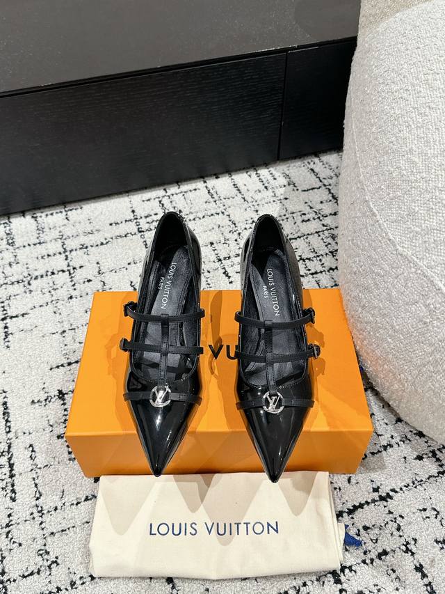 Top-of-the-line Louis Vuitton Lv 25 Spring/Summer Pointed-Toe High Heels DDD. Th