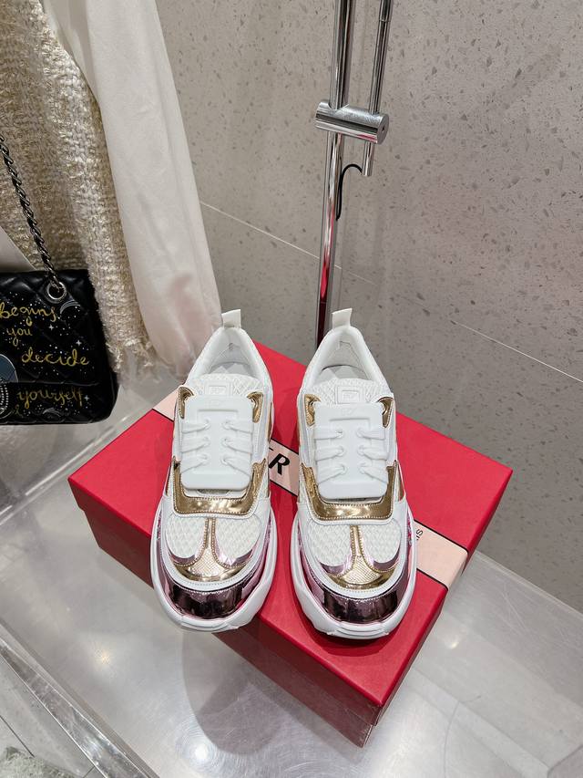 Roger Vivier Rv 25Ss new Viv Motor casual shoes and sports shoes This casual sho
