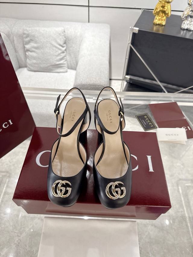 Gucci Double G crystal diamond buckle thick-heeled sandals and high heels. The c