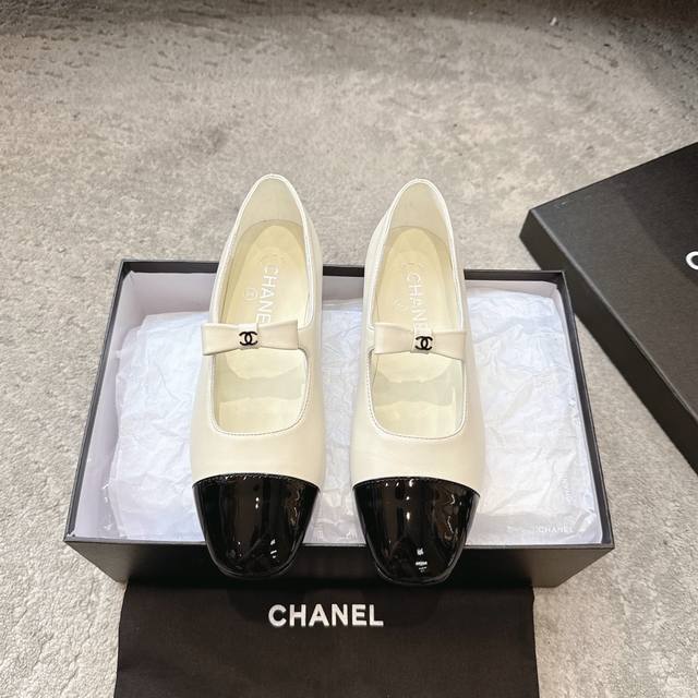Chanel 25B Fall/Winter New Bow Mary Jane DDD. Chanel's new fall/winter Mary Jane