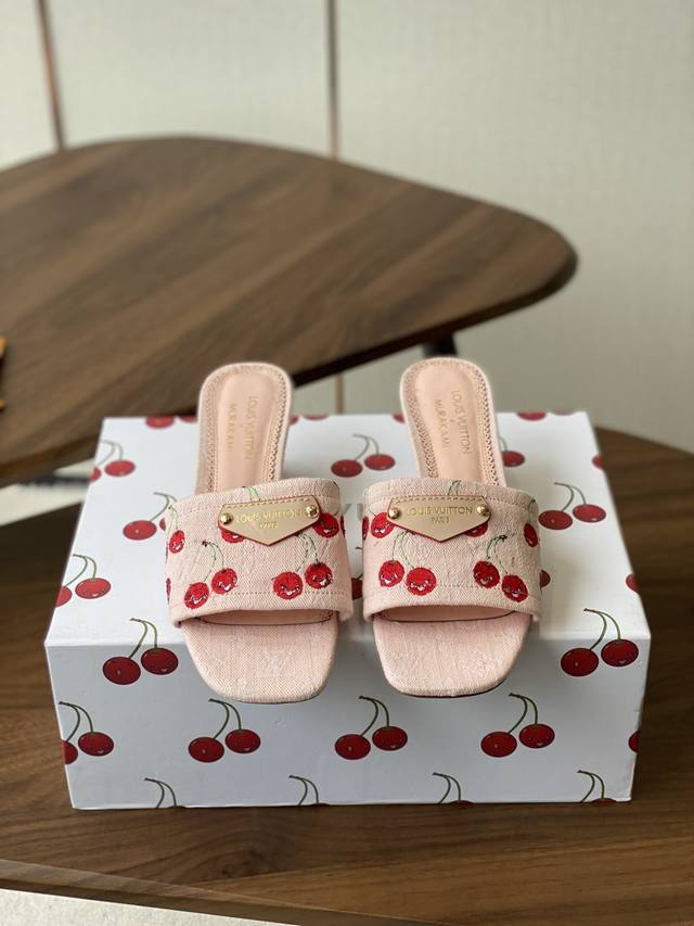 Lv Ss25 New Arrival~ These Lily sandals are from the Louis Vuitton x Takashi Mur