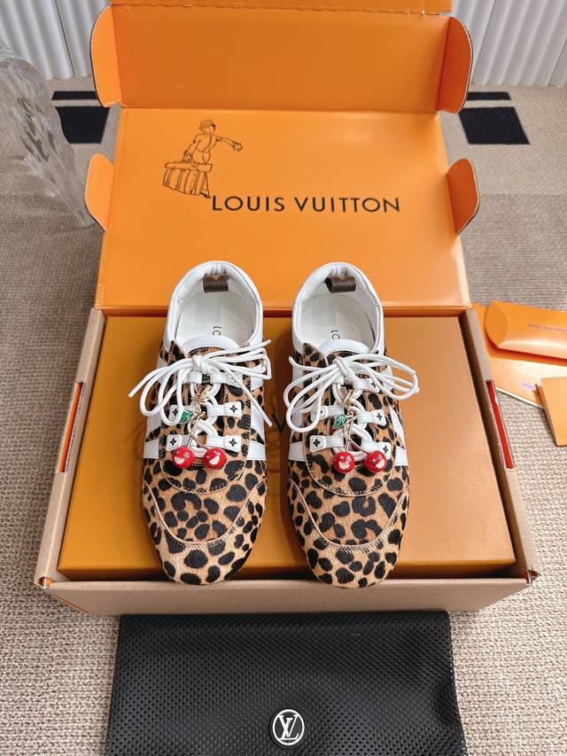 Premium Edition Men's 70 Accessories 60 Louis Vuitton Spring/Summer Sneakerina C