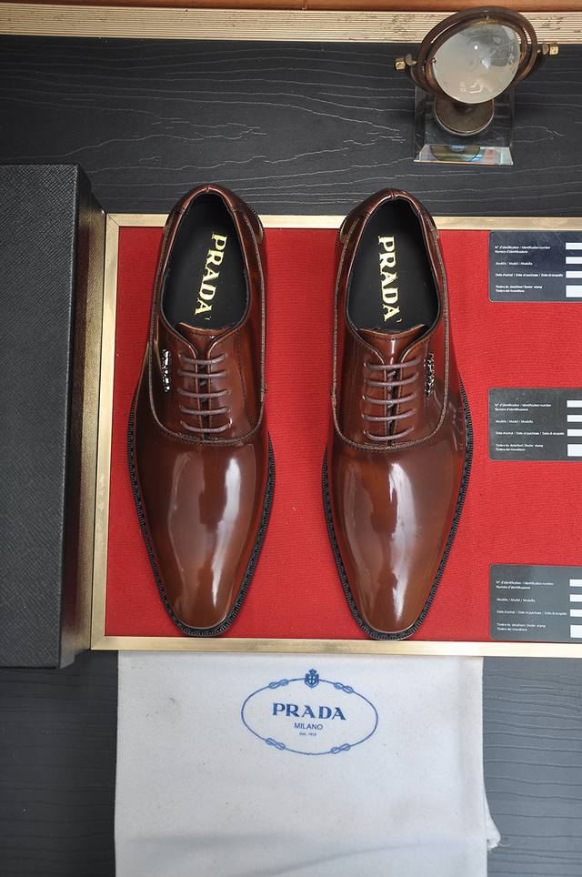 Prada's latest genuine leather business suit shoes, lined with premium cowhide,