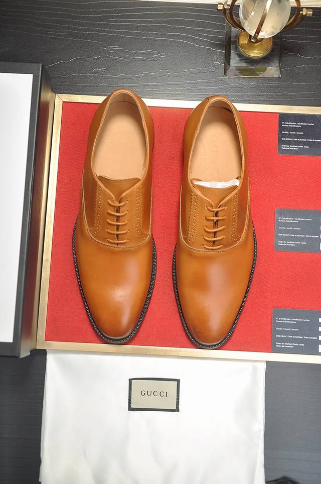 Gucci, Italy's top luxury men's shoe giant, has released new models with leather