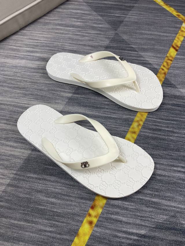 Exquisite quality Balenciaga men's casual slippers with brand metal buckle deco