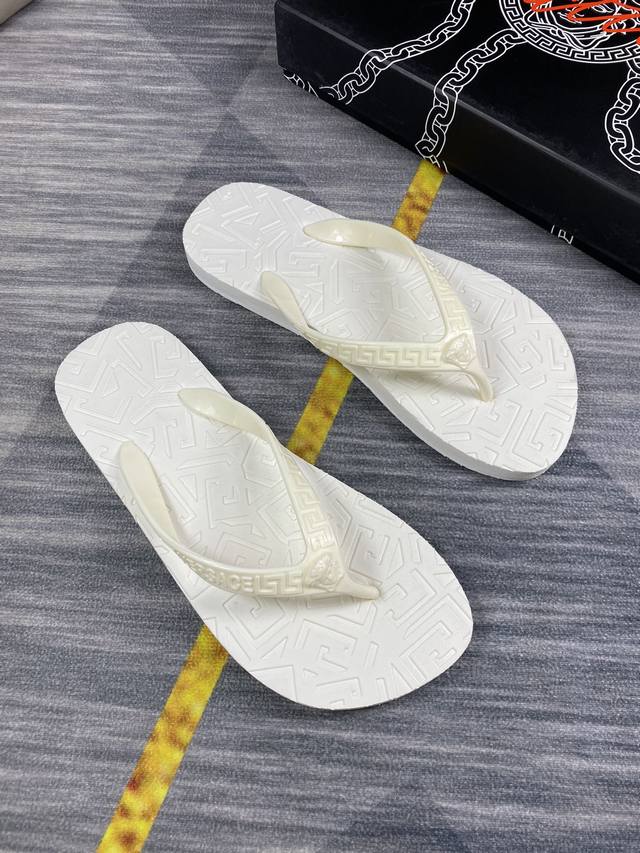 Exquisite quality Versace men's casual slippers with wear-resistant and non-sli