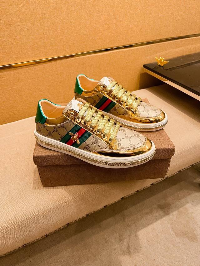 Factory P-batch Gucci men's shoes, a 1:1 replica of the high-end brand's offici