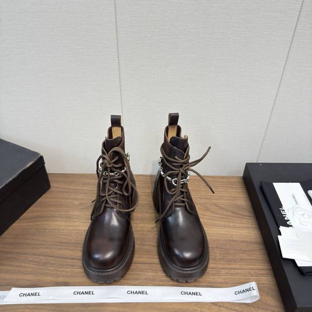 Chanel 25A early autumn new mid-calf boots, thick-heeled knight boots, retro sty