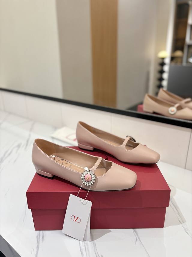 Factory price Pp: Valentino Valentino 2025Ss new bow Mary Jane single shoes. The