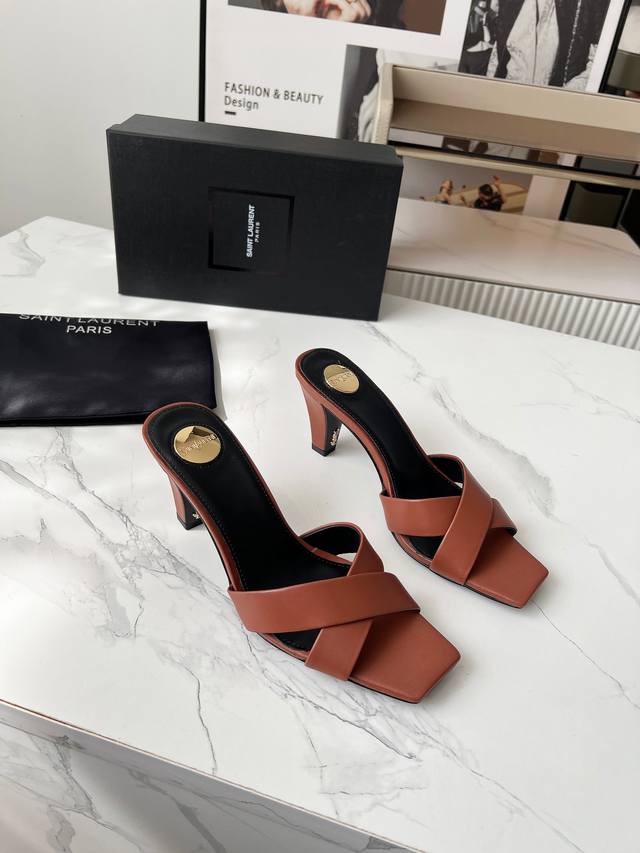 Ysl Saint Laurent* 2025 summer new arrival, elegant and atmospheric square-toed