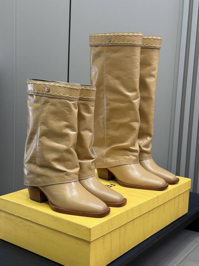 Top-quality mid-short Fendi trouser boots for Fall/Winter 2025 are now available