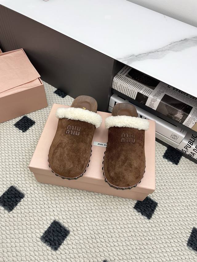 Closed Toe Slippers 460 Miumiu 25Ss Autumn/Winter Runway Style Solid Wood Sole