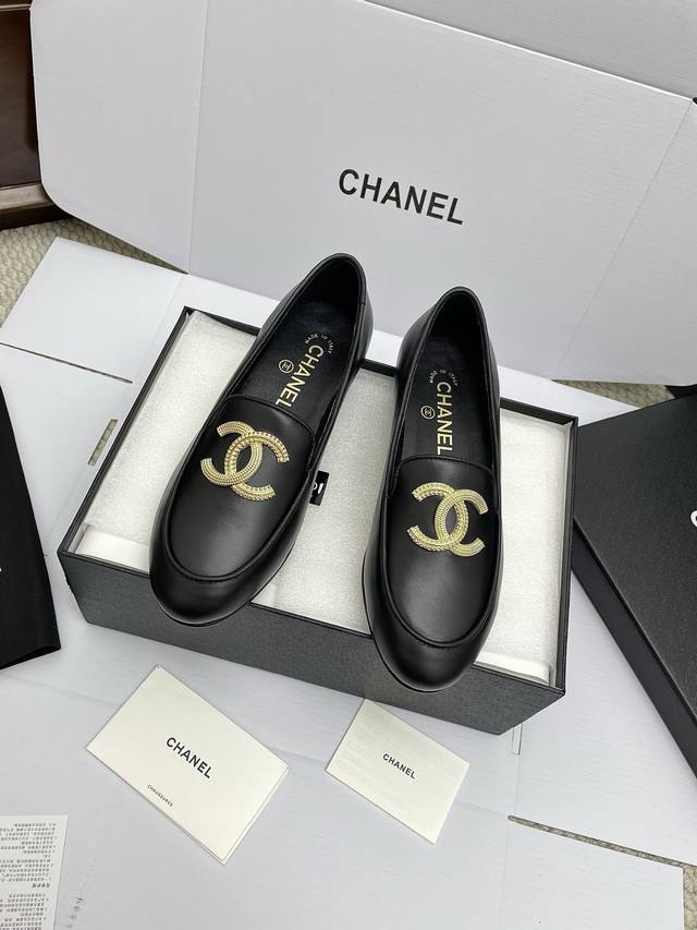 Airplane Box 10 Shopping-grade Chanel 25Ss new Double C brass buckle loafers DD