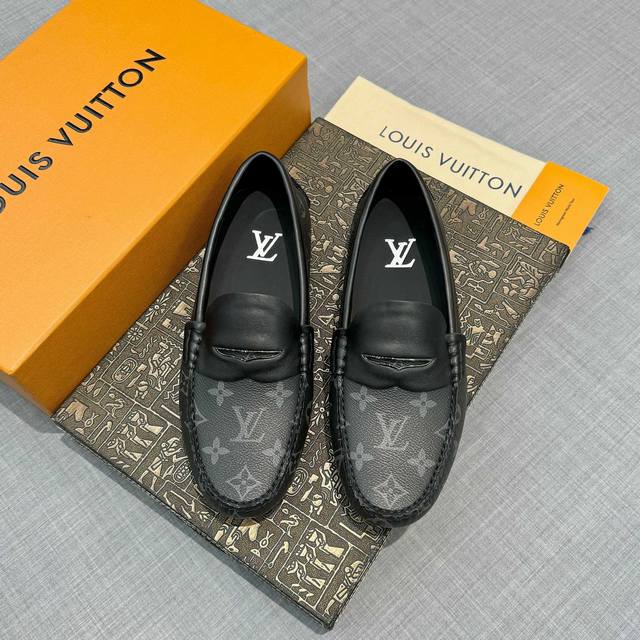 L Men's Gommino shoes, top-tier, original packaging, in prestige leather with bl